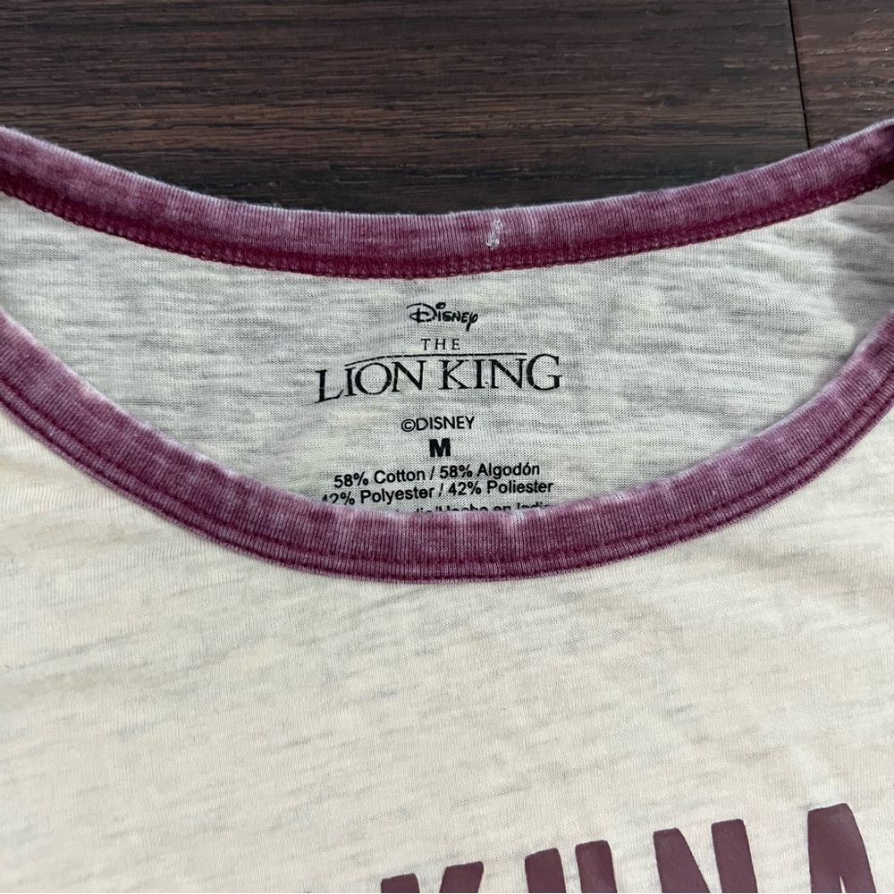 Disney Hakuna Matata T-Shirt Cream Maroon Juniors M 7-9 - Picture 3 of 7